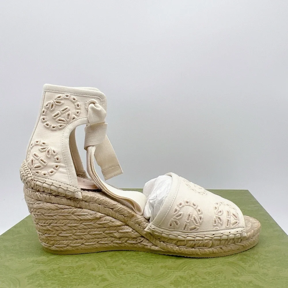 Gucci GG Damita Espadrille Wedge Sandal Eyelet Beige Canvas EU 37 US 7